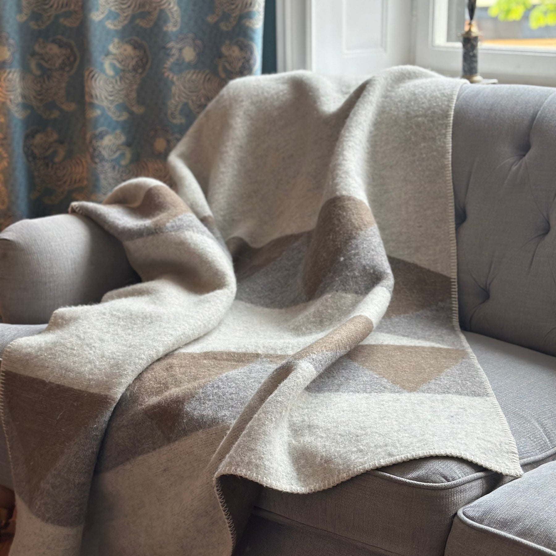Sharktooth Wool Blanket –  en tidlös hästinspirerad ullfilt