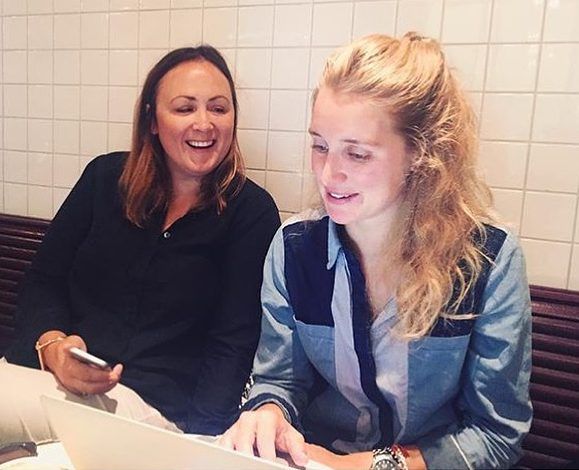 Caroline Rop INTERVIEW WITH CAROLINE IN ARTWORKS – Get the Gallop