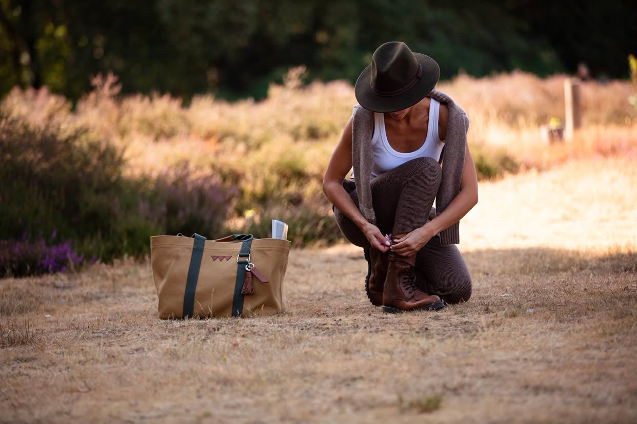 Hay Bag Medium Canvas - Sand & Khaki