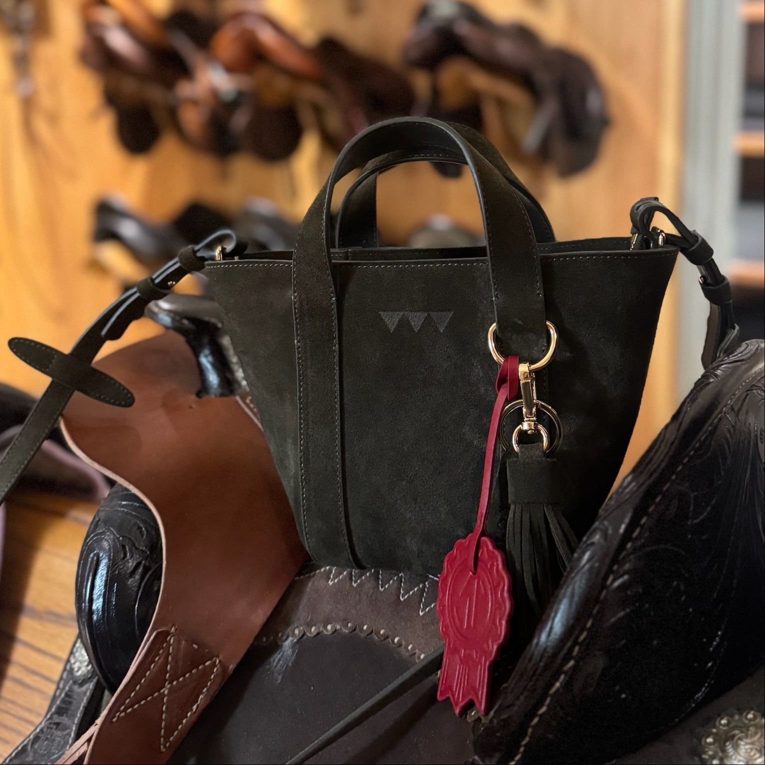 GettheGallop_BagCharm_Tackroom_Saddle_Horse_Handbag.jpg