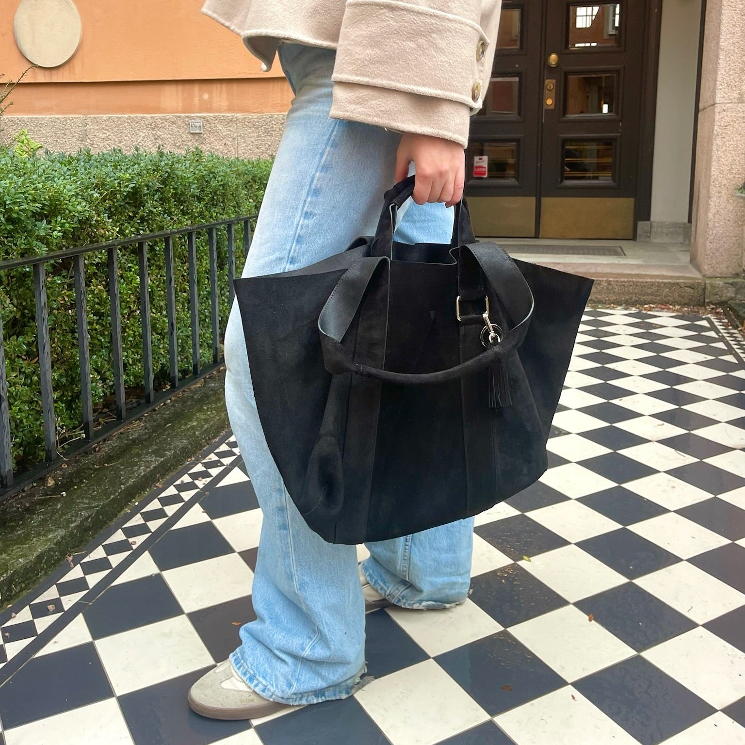 GettheGallop_Black_Suede_Tote_Bag_Carryall_Shopper.jpg