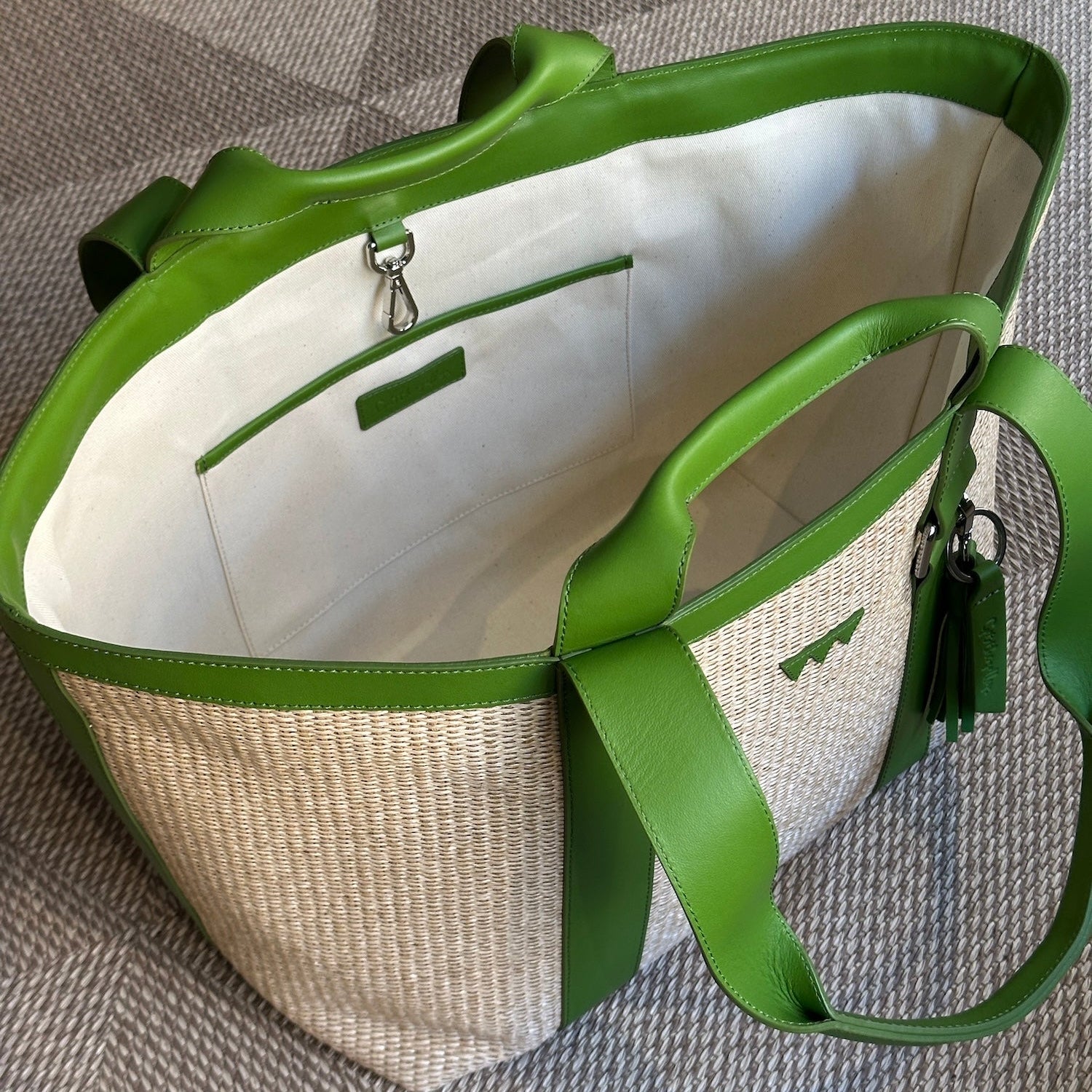Hay Bag Medium Raffia - Grün
