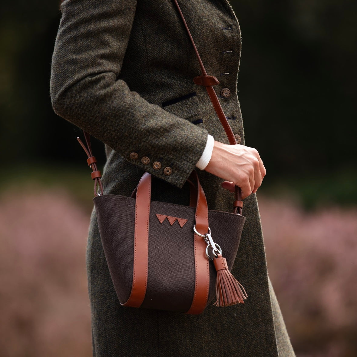 GettheGallop_HayBag_Mini_Crossbody_Green_Canvas.jpg