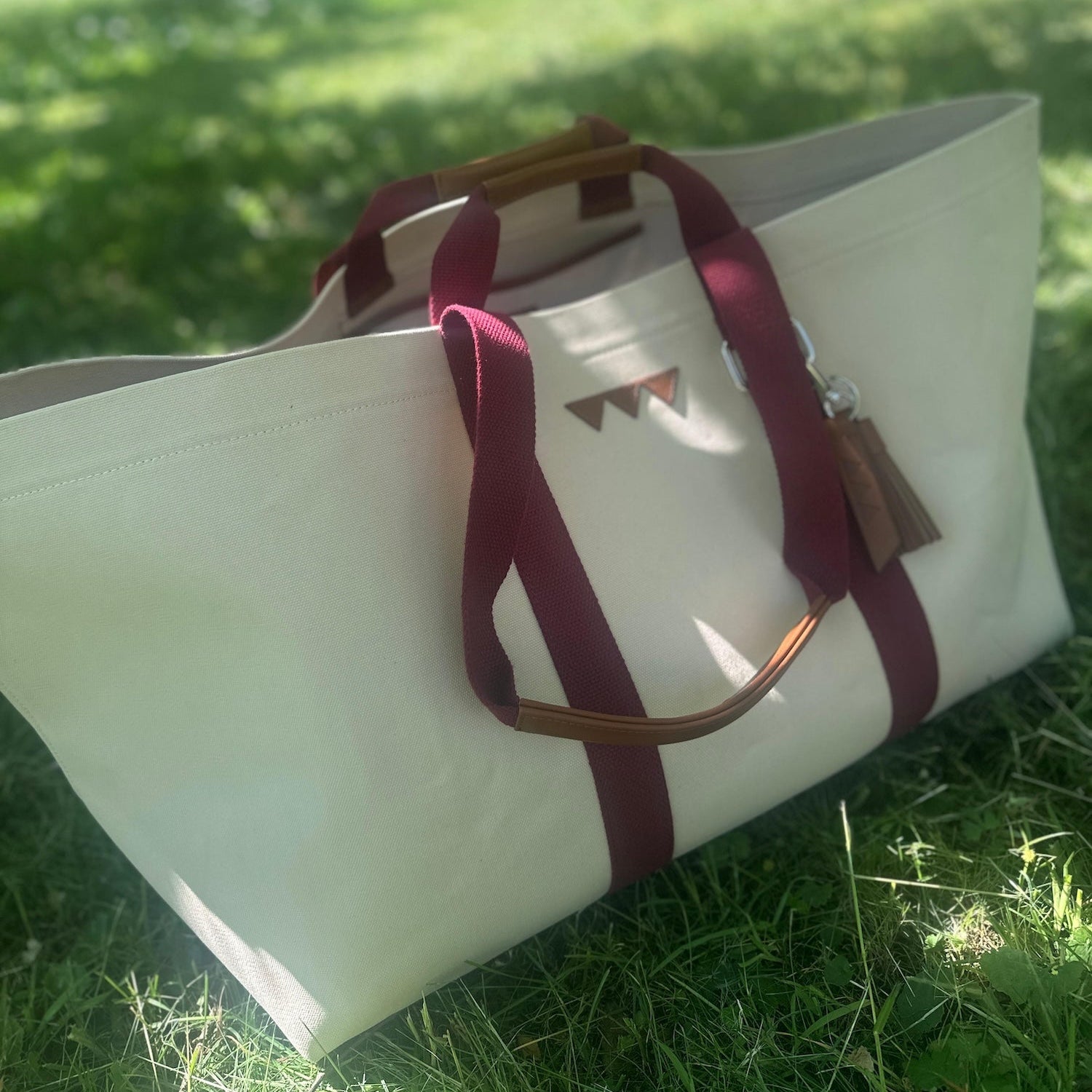 GettheGallop_HayBag_Tote_Canvas_3.jpg