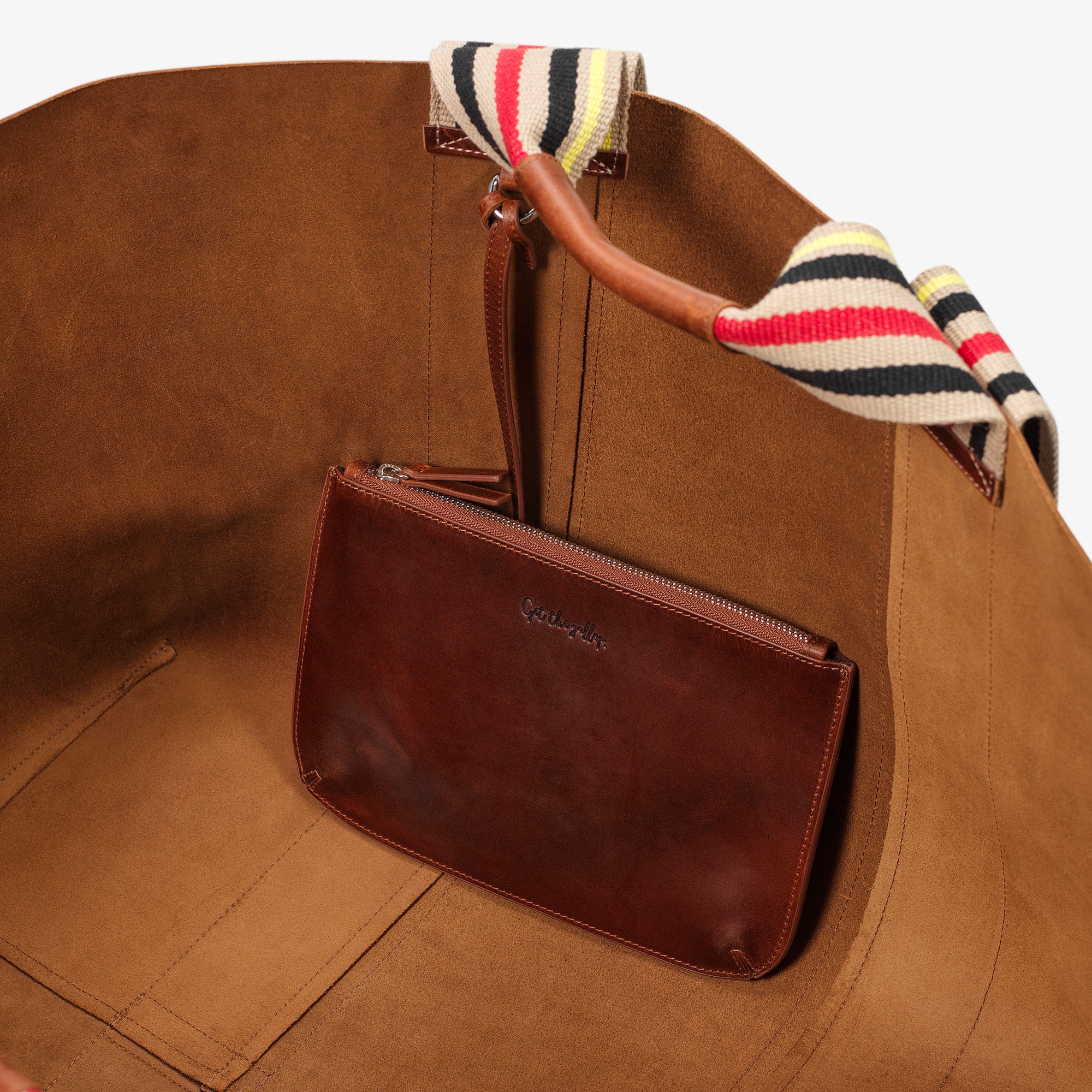 Getthegallop_HayBagLarge_IggyWick_BrownLeather_2_2000px.jpg