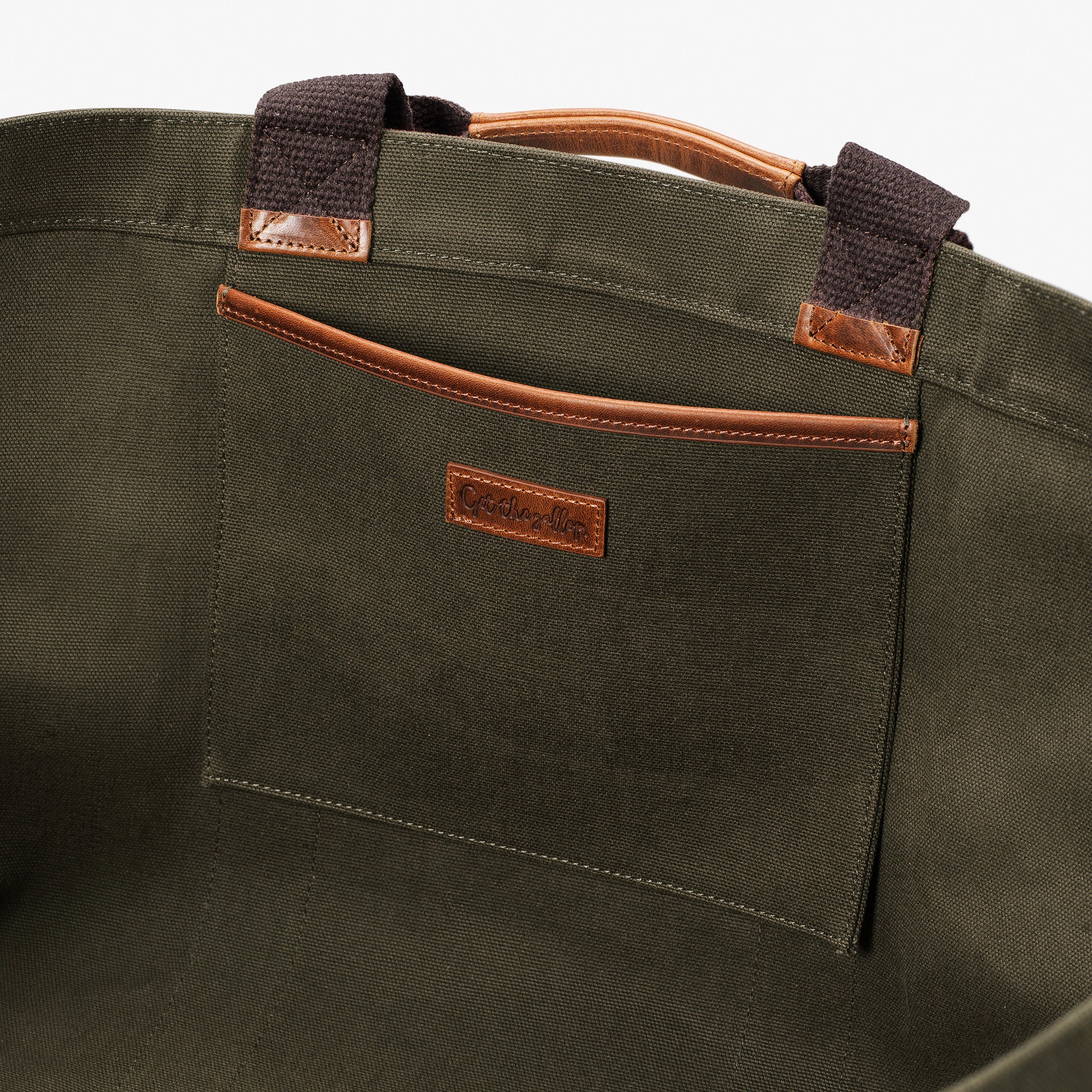 Getthegallop_HayBag_Large_GreenCanvas_BrownStraps_2_2000px.jpg