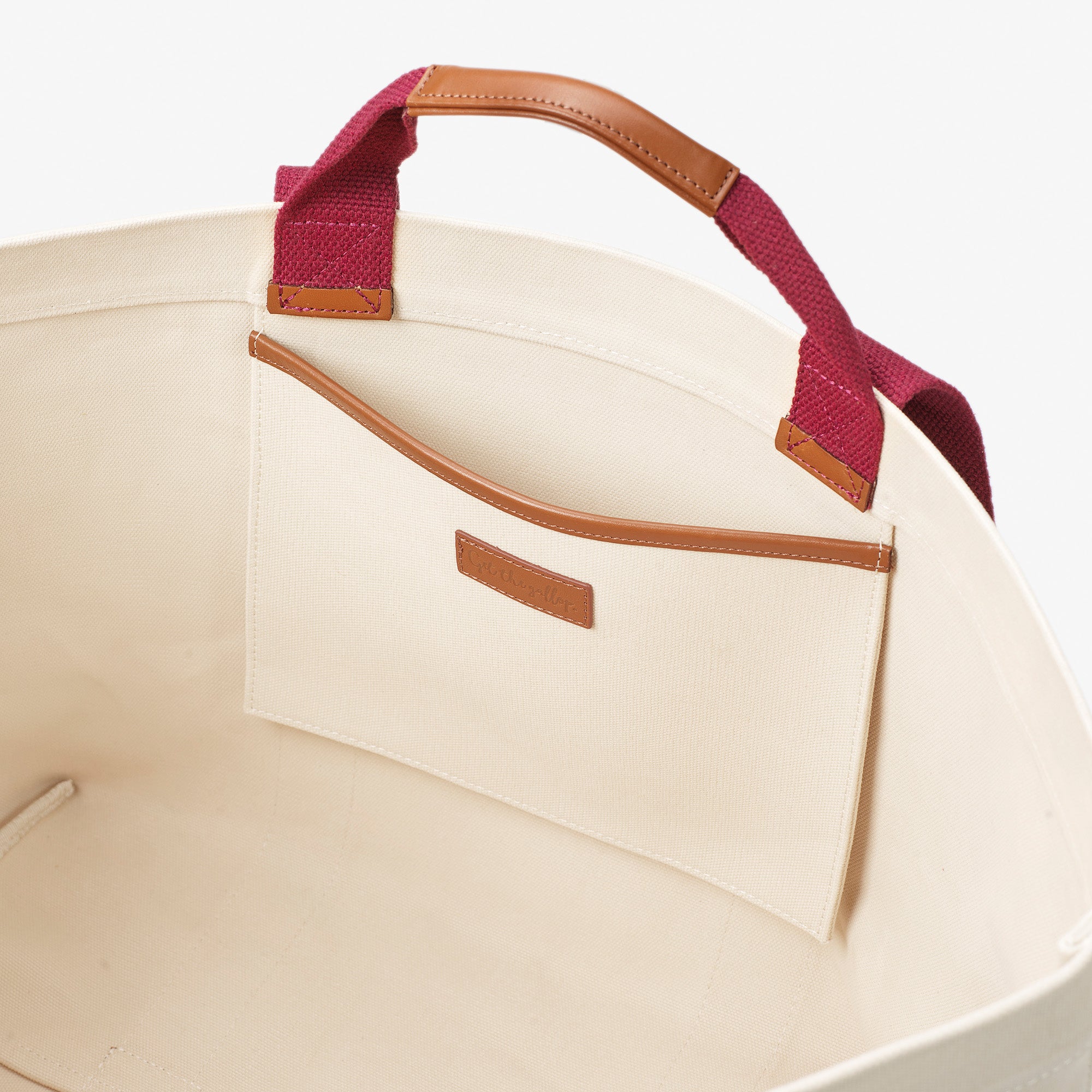 Getthegallop_HayBag_Medium_Falsterbo_SandBordeaux_2_2000px.jpg
