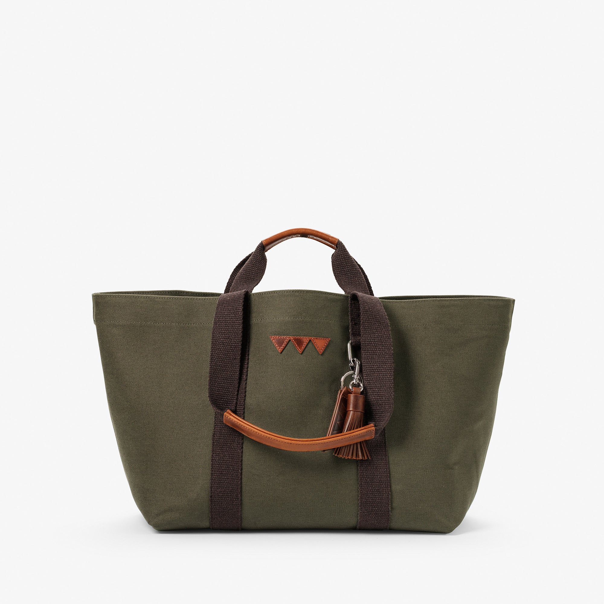 Getthegallop_HayBag_Medium_GreenCanvas_BrownStraps_1_2000px.jpg